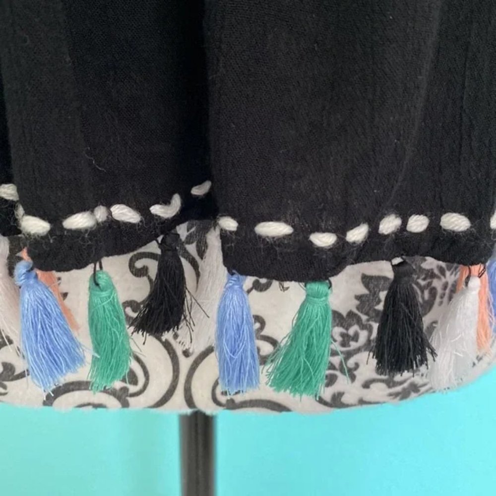 Steve Madden Nyc Open Front Fringe Tassel Shrug Os - image 8